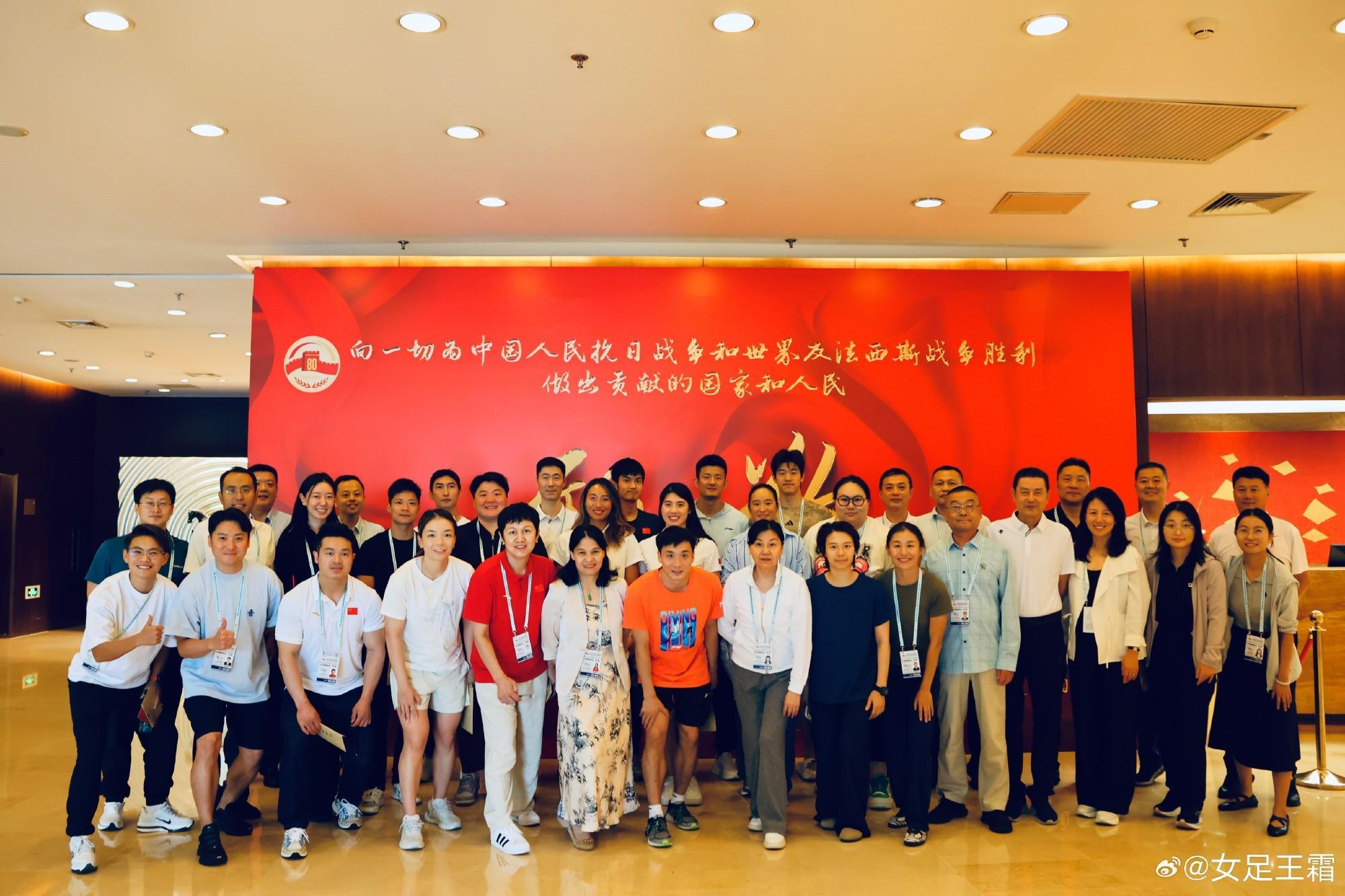 百家乐-王霜受邀观看阅兵式：很荣幸，深受鼓舞，感恩时代